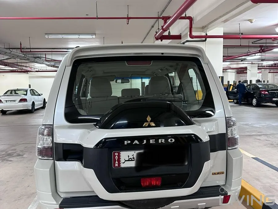Pajero 3.8 L V6  Gold Edition 